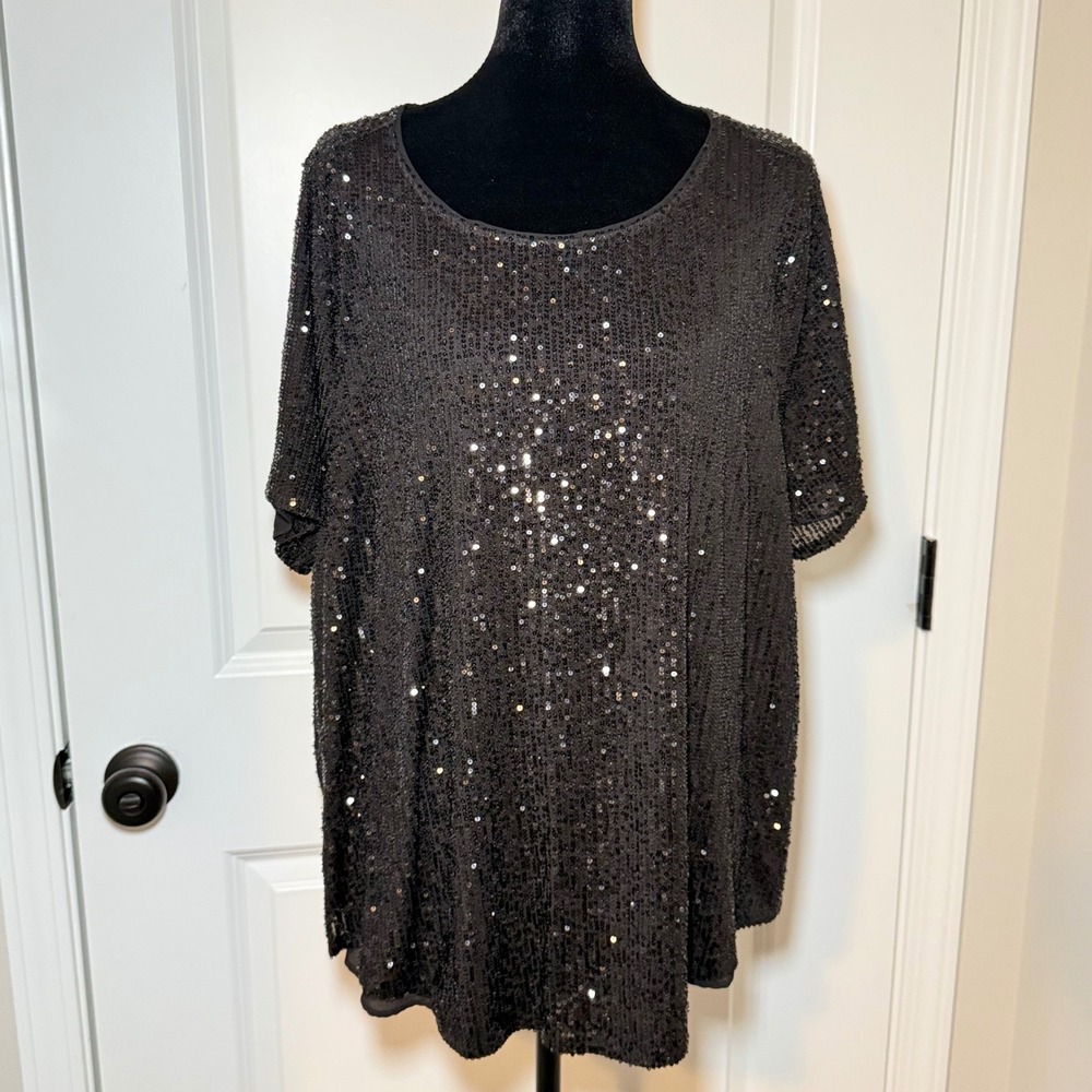 Torrid Black Sequin Short Sleeve Blouse Keyhole Back Top Plus Size 1X
